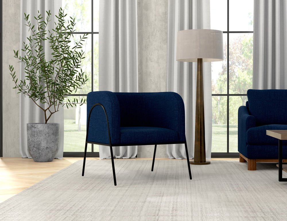 Malibu-Sillón, estructura de madera y base de metal